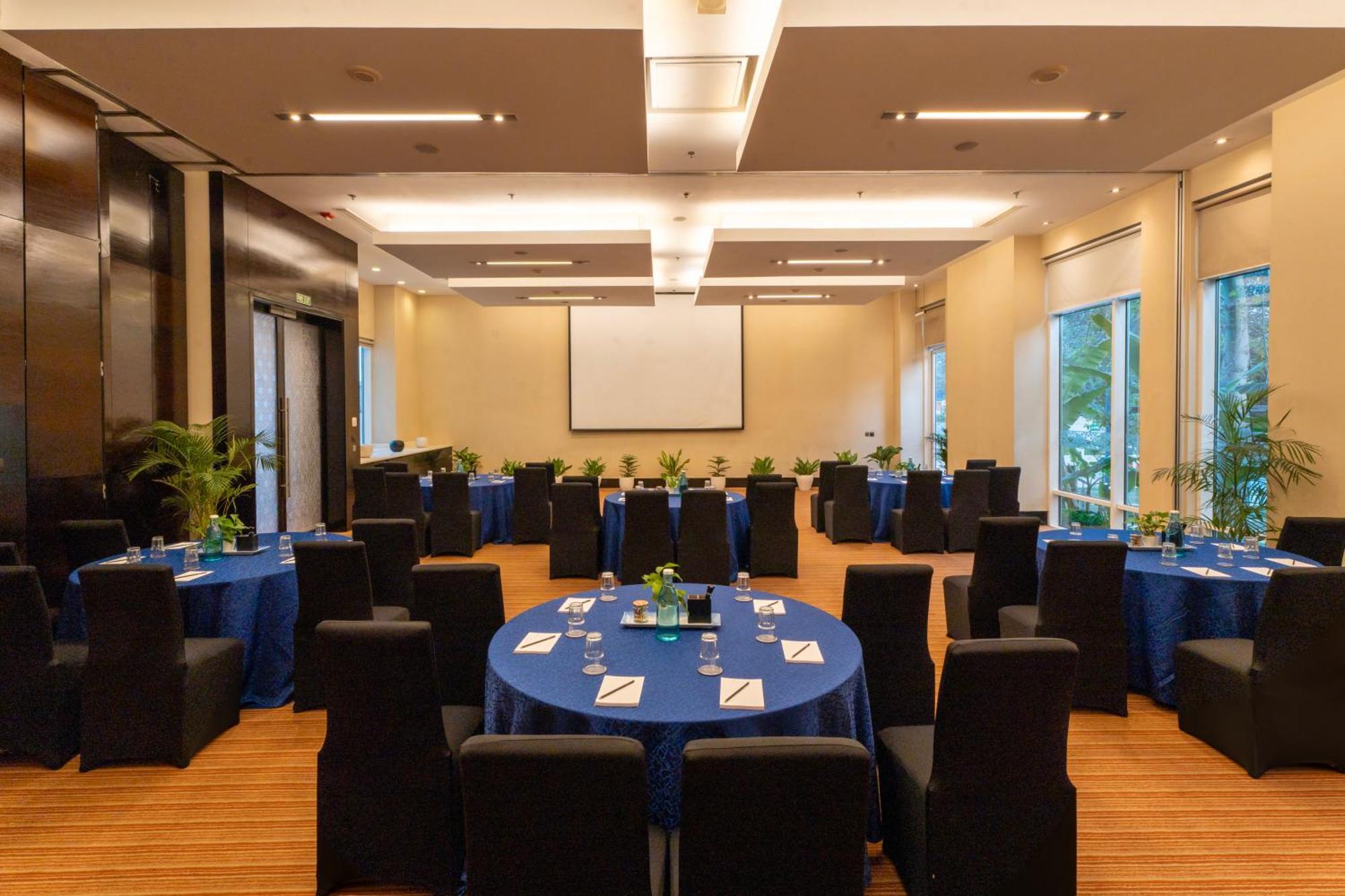 Hyatt Place Gurgaon Udyog Vihar Exterior foto Meeting room